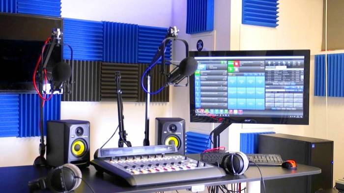 В Азербайджане объявлен конкурс на создание нового радиоканала