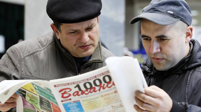 Число безработных россиян выросло на 0,5% за неделю