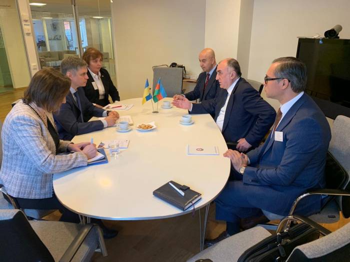 Азербайджан и Украина обсудили перспективы сотрудничества