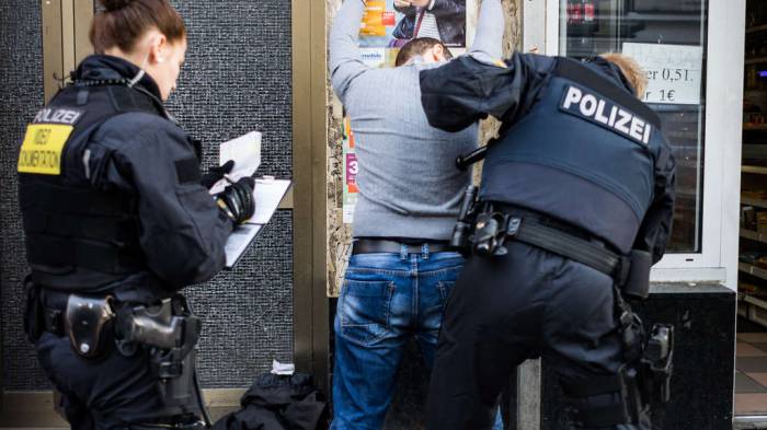 В Германии произведен обыск в ресторанах и квартирах азербайджанца