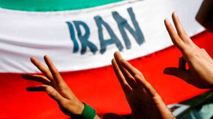 В Иране протестуют против повышения цен на бензин