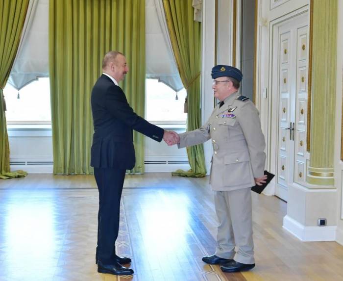 Ильхам Алиев принял председателя Военного комитета НАТО  - ФОТО