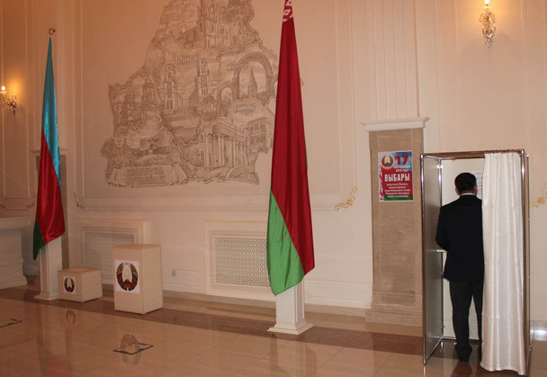 В посольстве Беларуси в Баку подвели итоги голосования
