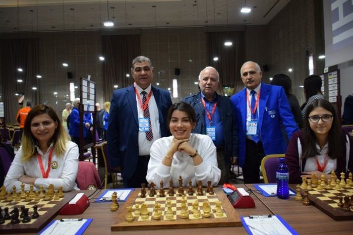 Азербайджанские шахматистки, победив сборную Армении на чемпионате Европы, завоевали бронзовую медаль