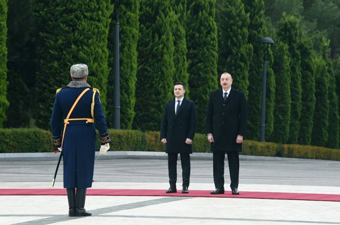 В Баку состоялась церемония официальной встречи президента Украины - ОБНОВЛЕНО-ФОТО