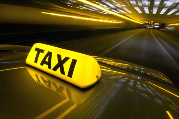 В Ереване таксист "кинул" немца 