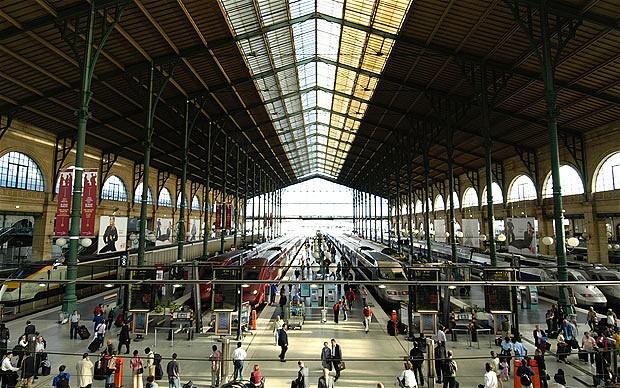 Во Франции из-за забастовки отменено большинство поездов
