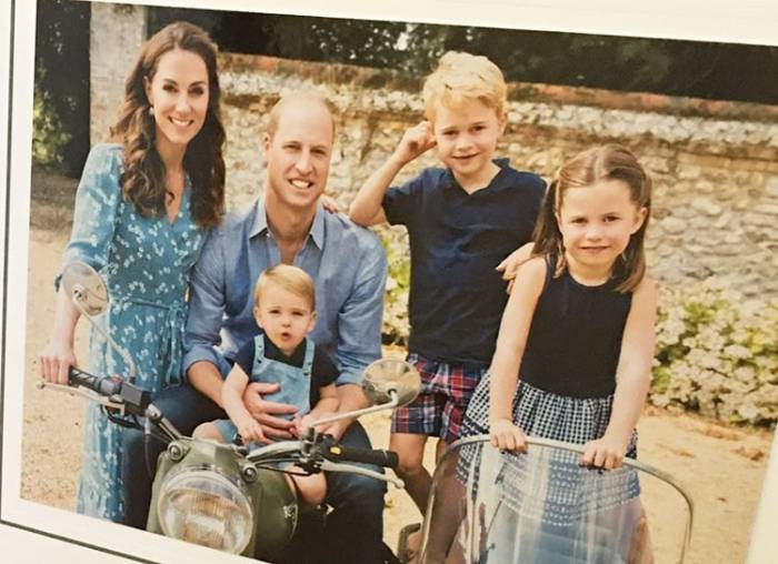 Кейт Миддлтон и принц Уильям с детьми представили рождественскую открытку