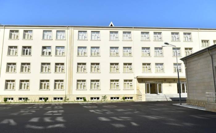 В этом году отремонтировано более 200 бакинских школ