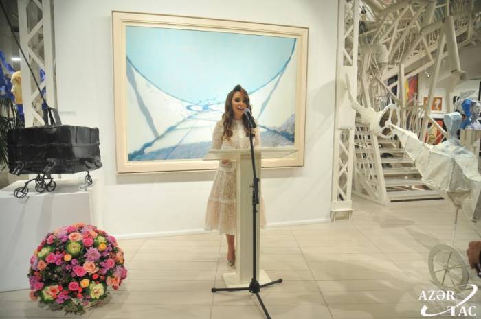 В Музее современного искусства открылась благотворительная выставка
