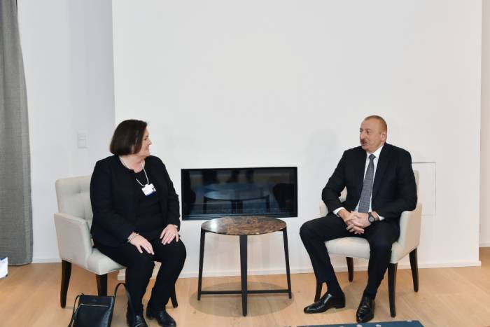Ильхам Алиев встретился с генеральным финансовым директором компании CISCO
