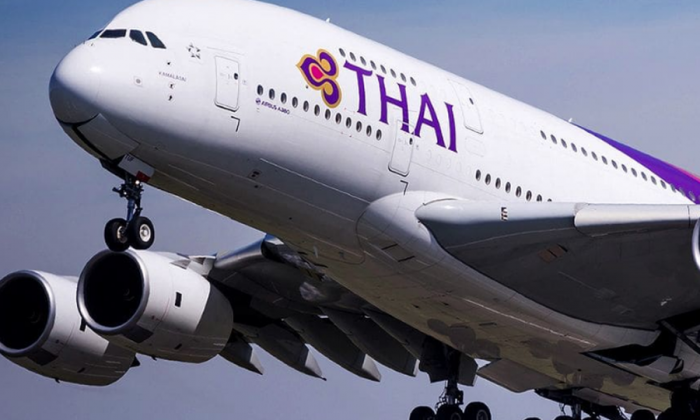 Самолет Thai Airways совершил вынужденную посадку с двумя мертвыми пассажирами на борту
