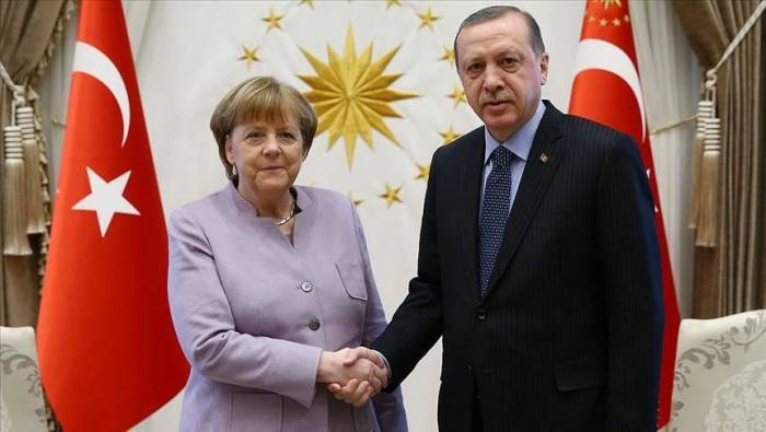 Канцлер Германии посетит Турцию
