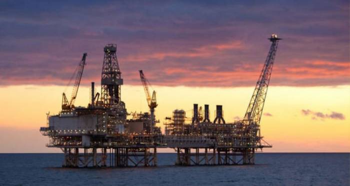 На АЧГ добывалось 535 тыс. баррелей нефти в сутки в прошлом году
