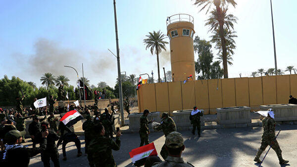 Помпео резко осудил нападение на посольство США в Багдаде
