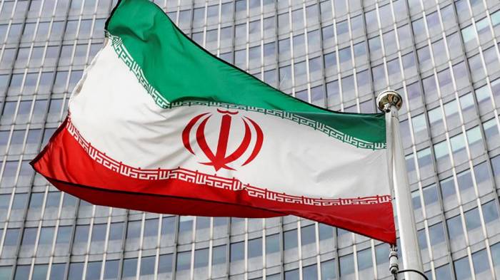 В США заявили, что не снимут санкции с Ирана до начала переговоров
