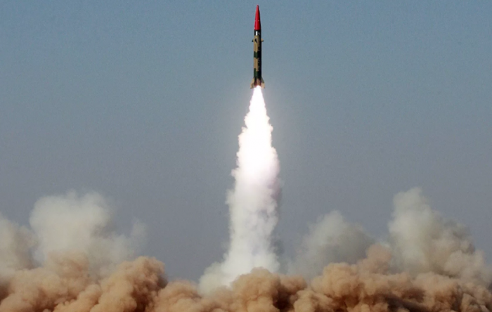 Пакистан успешно испытал баллистическую ракету "Хатф-3"
