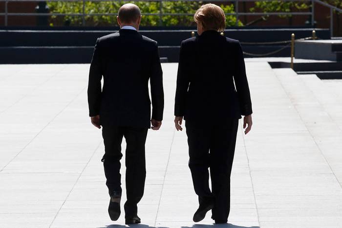 Меркель посетит Россию по приглашению Путина