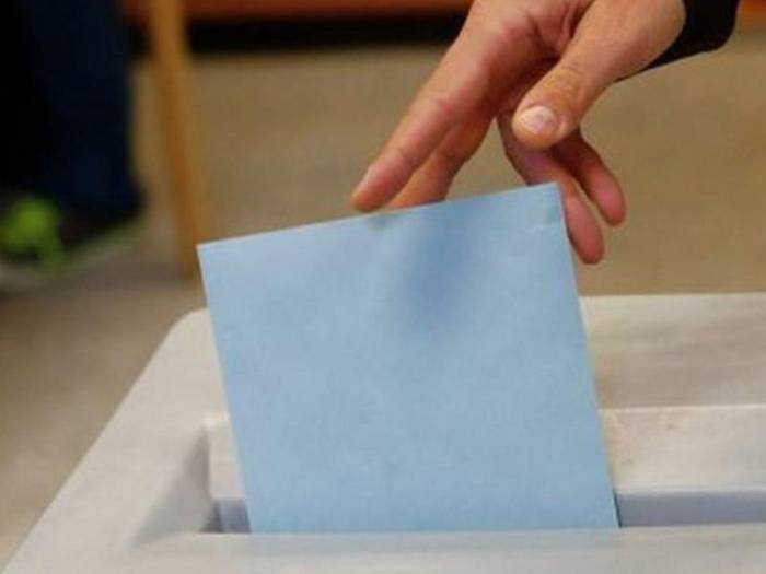 Завершается процесс раздачи извещений избирателям в связи с парламентскими выборами
