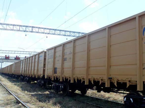 В Азербайджане вырос объем железнодорожных грузоперевозок
