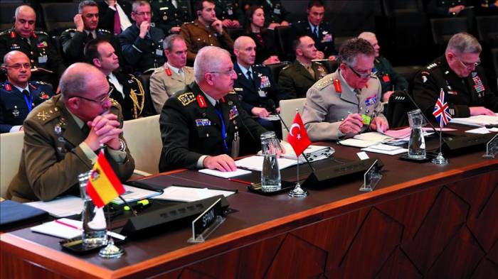 Турция представлена на сессии комитета НАТО в Брюсселе
