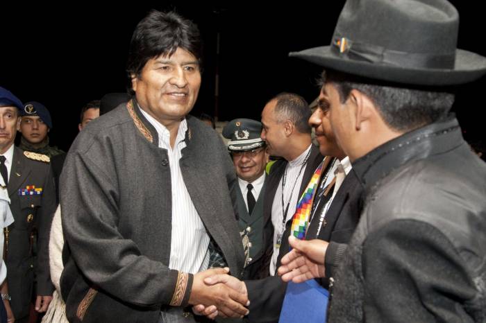 Моралес рассматривает возможность выдвижения в члены парламента Боливии