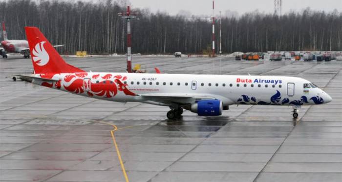 Самолет авиакомпании Buta Airways не смог вылететь из Баку - ФОТО