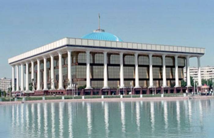 Правительство Узбекистана ушло в отставку
