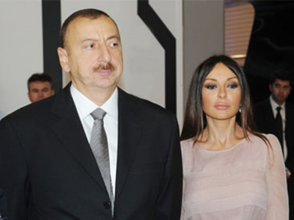 Ильхам Алиев и Мехрибан Алиева подписали некролог в связи с кончиной Бахадура Тагиева