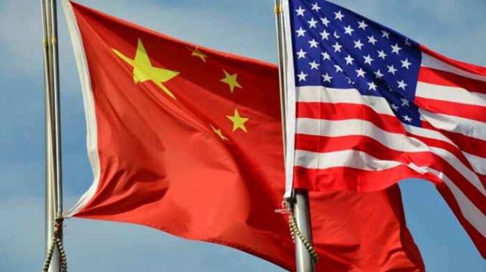 МИД Китая призвал США и Иран проявлять сдержанность