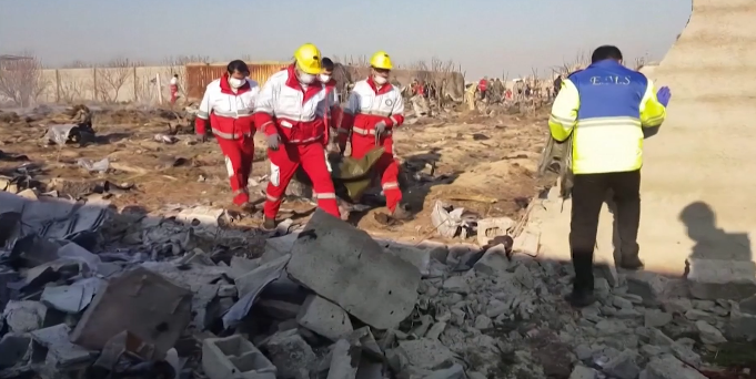 Авиакатастрофа в Тегеране: шансов опознать погибших нет - ВИДЕО
