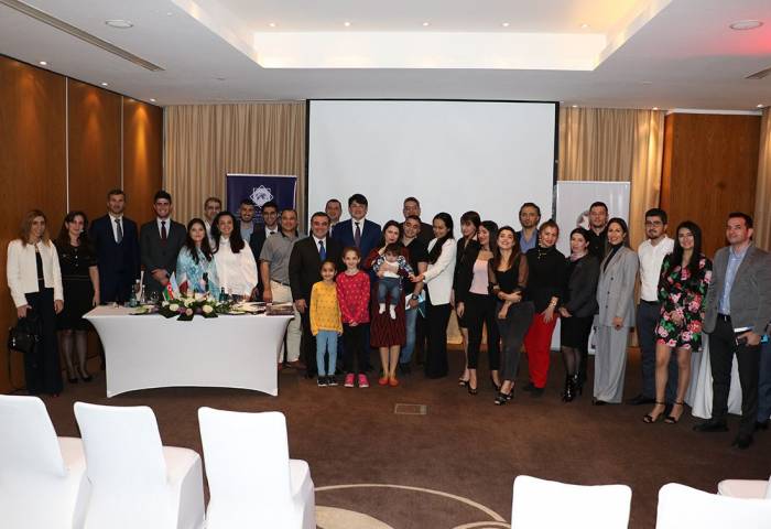 В Дохе прошла встреча делегации Госкомитета Азербайджана с представителями диаспоры 