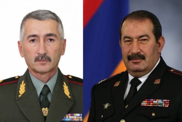 Пашинян потребовал уволить высокопоставленных военных