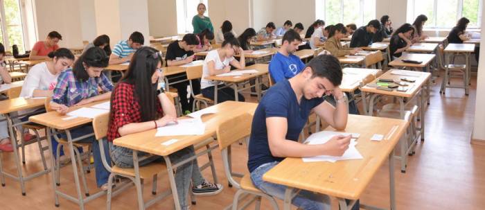 Обнародованы даты выпускных экзаменов для бакинских школьников

