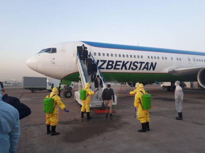 В Узбекистан прибыл самолет с пассажирами из Уханя
