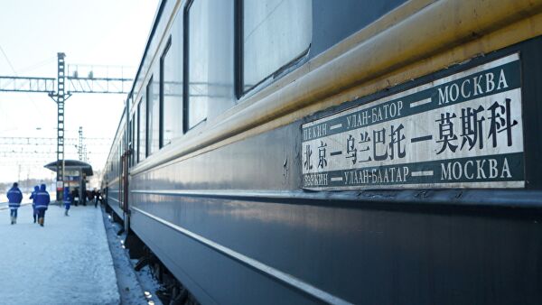 Россия приостановила пассажирское железнодорожное сообщение с Китаем
