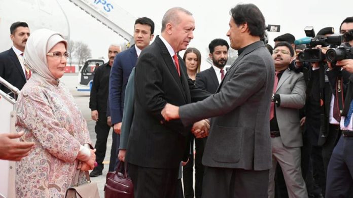 Эрдоган прибыл в Пакистан
