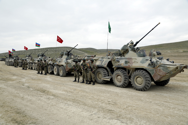 Турция поставит в Азербайджан современное вооружение и военную технику