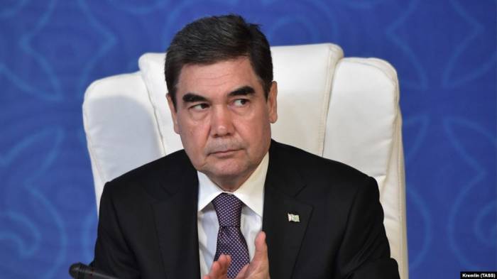 Бывшие президенты Туркменистана получат пожизненные должности в верхней палате парламента
