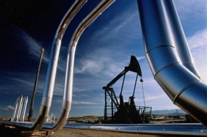 Азербайджан в прошлом году экспортировал нефти на 14,5 млрд долларов
