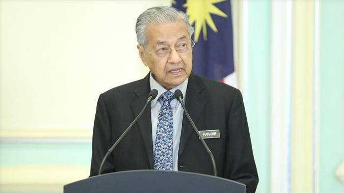 Бывший премьер Малайзии сформирует новый Кабмин
