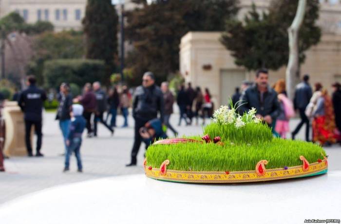 В Азербайджане отменили детские праздники по случаю Новруз
