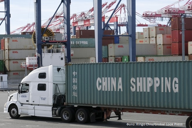 Китай вполовину снизит пошлины на ряд импортируемых из США товаров 