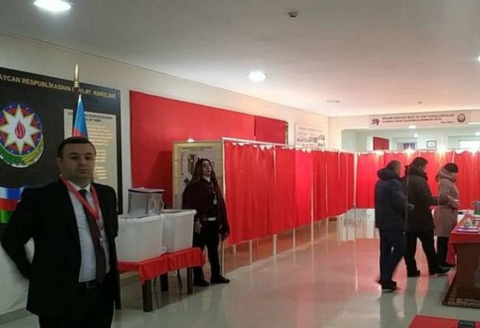 В III избирательном округе № 35 Хатаинского района проводится «exit-poll»