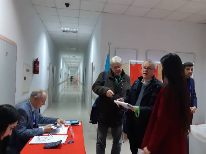 Делегация ПАСЕ начала наблюдение за выборами в Азербайджане
