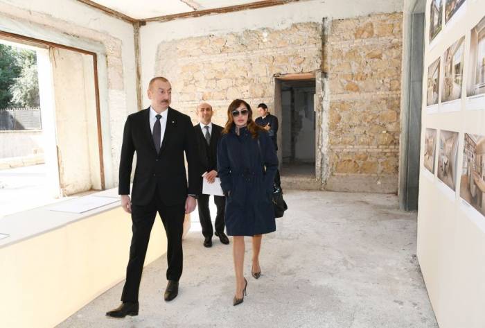 Ильхам Алиев и Мехрибан Алиева в Риме ознакомились со зданием, предназначенным для Азербайджанского культурного центра - ФОТО
