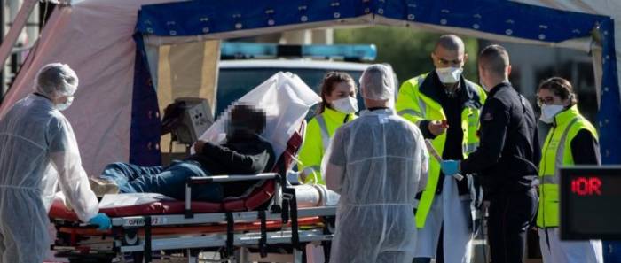 Euronews: Во Франции ускоряются темпы развития эпидемии