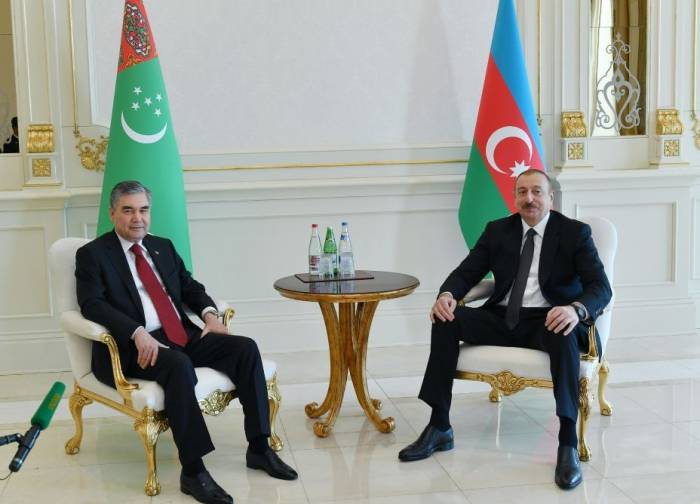 Состоялась встреча один на один президентов Азербайджана и Туркменистана - ФОТО