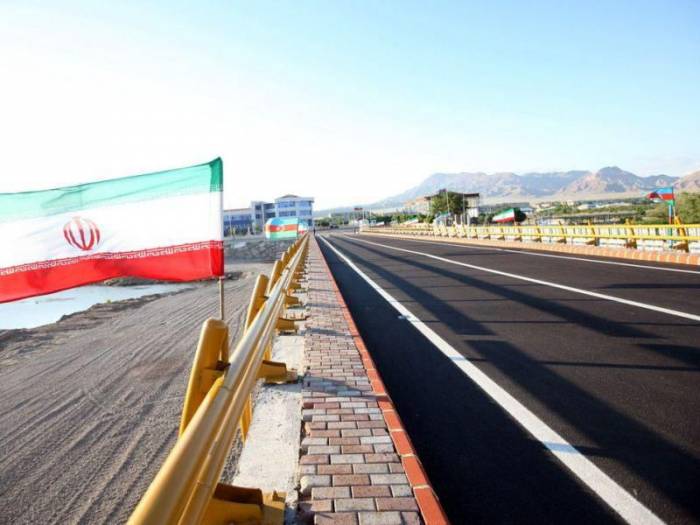 Азербайджан продлил время закрытия границы с Ираном