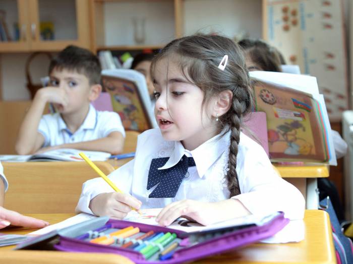 В Баку для приема в первый класс зарегистрированы свыше 34 тысяч обращений